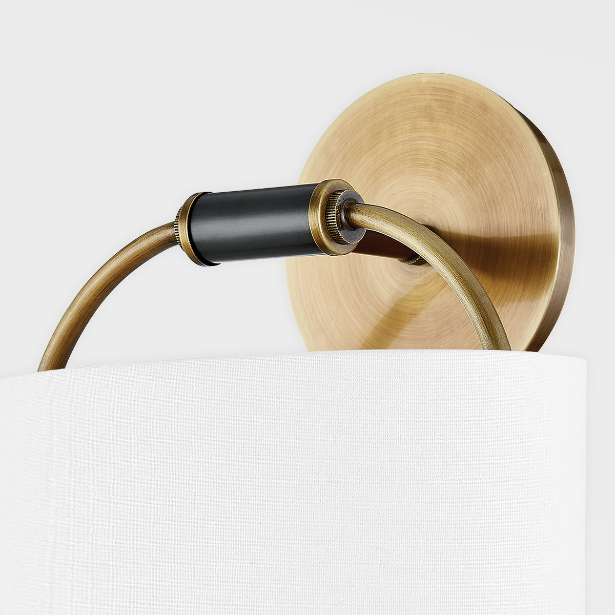Paralee Sconce