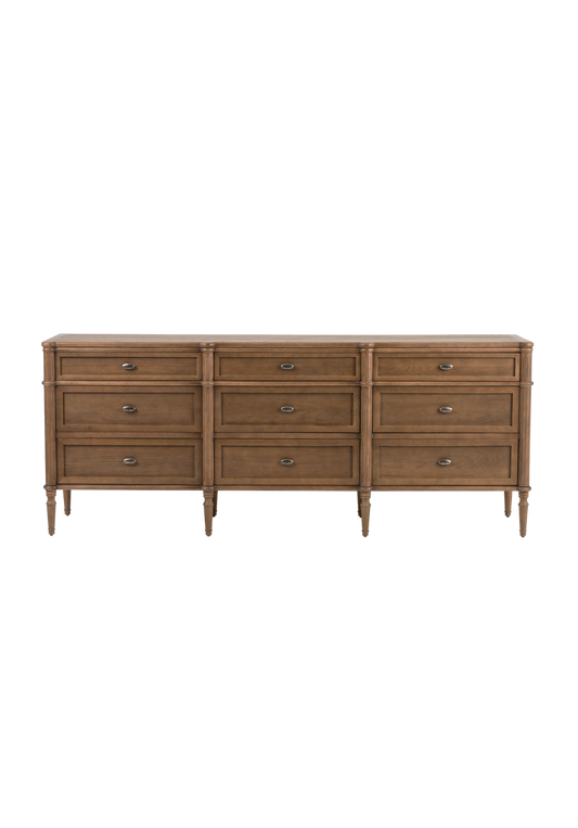 Delilah Dresser