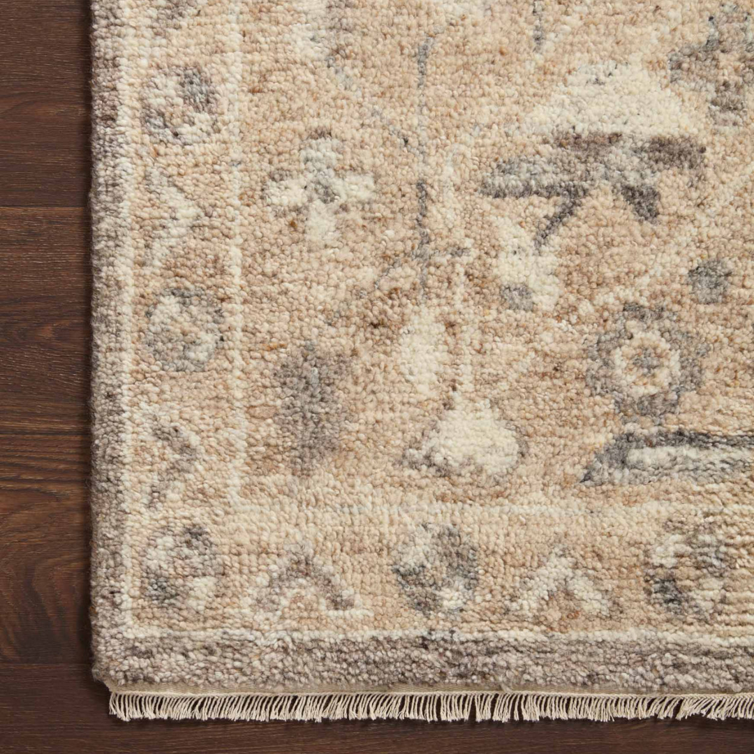 Loren Taupe / Camel