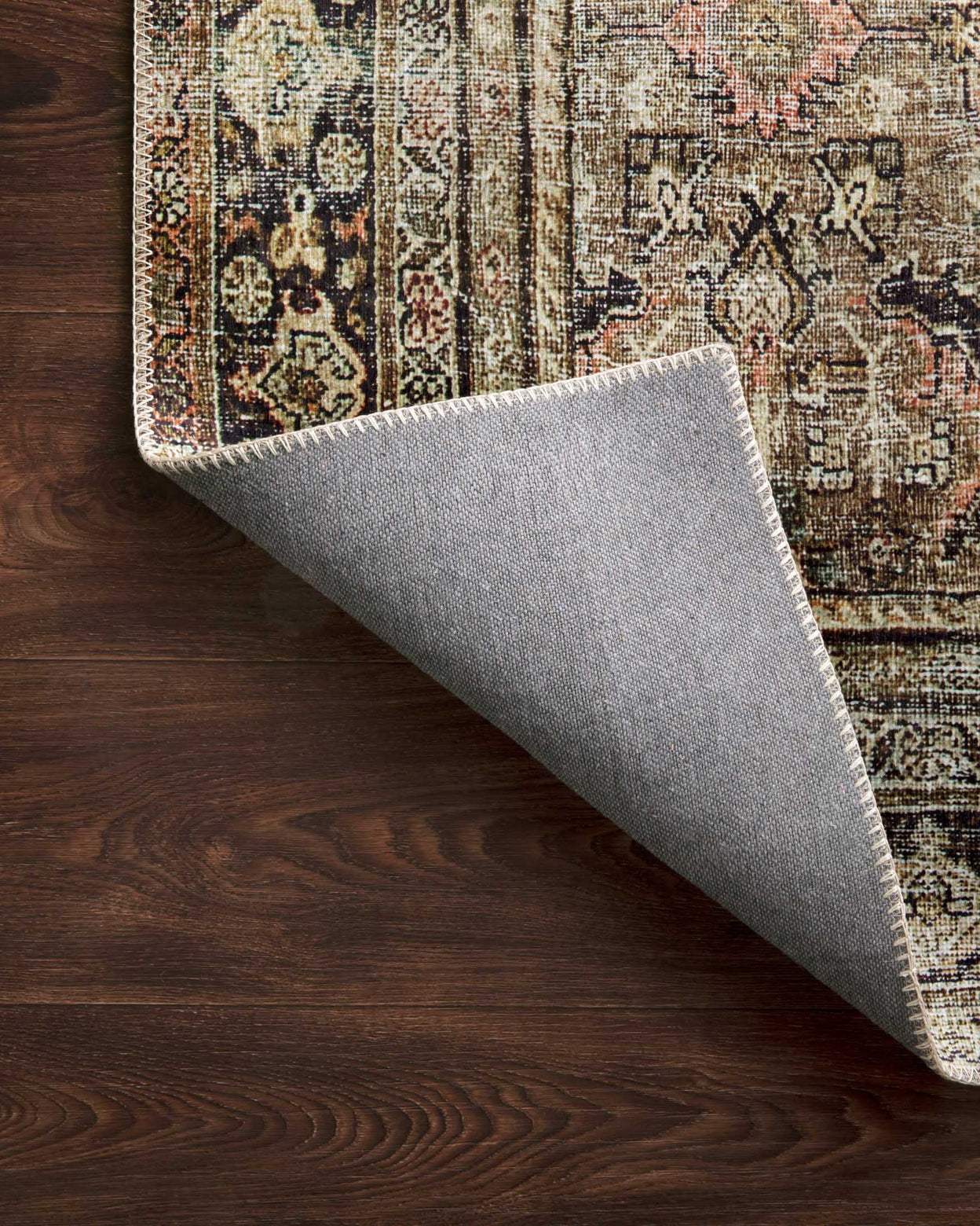 Layla Olive / Charcoal Rug