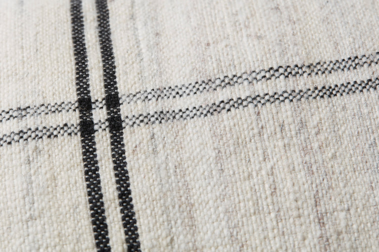 Bell AL Black / White Lumbar Pillow